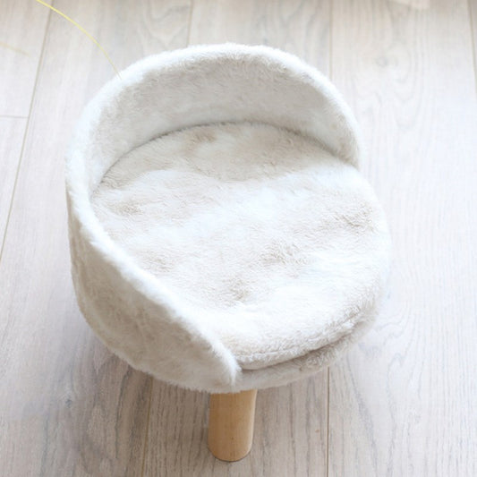 Cozy Elevated Cat Chair for Indoor Cats